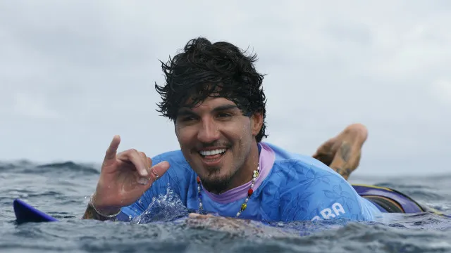 gabriel-medina,-samuel-pupo-e-italo-ferreira-avancam-as-semifinais-em-margaret-river