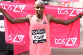 queniano-se-torna-primeiro-atleta-a-correr-maratona-abaixo-de-2-horas