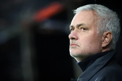 mourinho-indica-favoritos-na-copa-e-diz-que-‘brasil-com-ancelotti-e-outro’