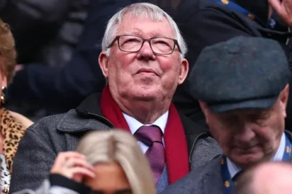 alex-ferguson-se-sente-mal-antes-de-united-x-liverpool-e-e-hospitalizado