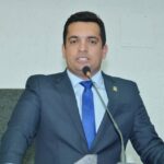 da-tribuna,-gutierres-reforca-projeto-de-laurez-ao-governo-e-critica-tentativa-de-parte-da-“classe-politica”-de-“desconstruir-candidatos”