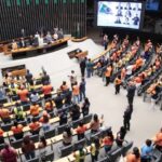 defesa-do-fim-da-escala-6×1-marca-sessao-da-camara-em-comemoracao-do-dia-do-trabalho