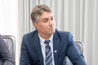 novo-secretario-de-relacoes-institucionais,-diogo-fernandes-visita-camara-de-palmas-para-estreitar-lacos