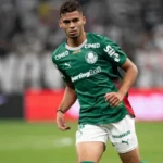 arthur-sofre-edema,-e-palmeiras-segue-com-problemas-na-lateral