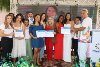 karynne-sotero-e-cleizenir-santos-prestigiam-formatura-de-56-mulheres-no-projeto-“maos-que-criam”-em-palmeiropolis