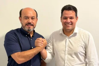 sandoval-cardoso-intensifica-pre-campanha-em-reuniao-com-walter-viana,-lider-do-prefeito-eduardo-na-camara-de-palmas