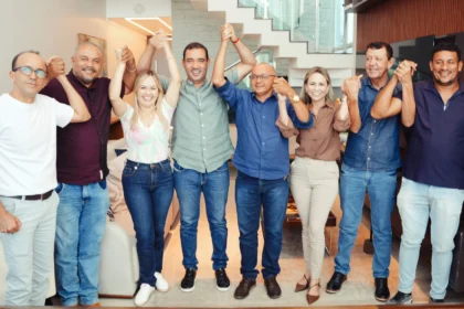 prefeito-de-almas,-vice-e-quatro-vereadores-declaram-apoio-a-pre-candidatura-de-vicentinho-junior