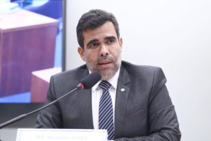 comissao-aprova-limite-para-atuacao-de-empresas-em-juizados-especiais