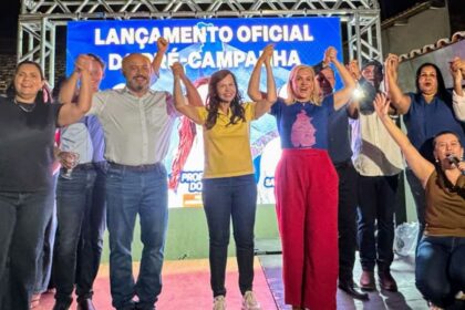 presenca-de-dorinha-fortalece-lancamento-das-pre-candidaturas-de-dra-angela-e-sandoval-cardoso-em-araguaina