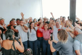em-sitio-novo,-dorinha-seabra-consolida-base-no-bico-do-papagaio-com-apoio-formal-de-7-prefeitos-da-regiao
