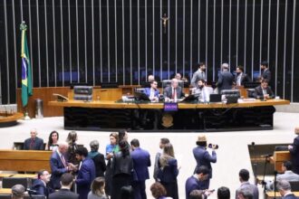 camara-inicia-sessao-para-analisar-propostas;-acompanhe