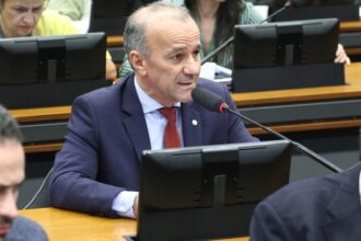 comissao-aprova-projeto-que-preve-jornada-de-30-horas-para-psicologos-sem-reducao-salarial