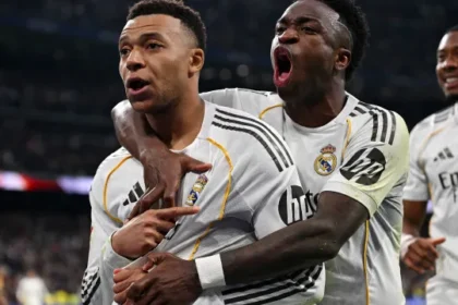 “mbappe-e-vinicius-nao-podem-estar-juntos.-florentino-tem-de-decidir”
