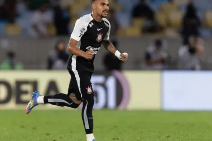 zenit-prepara-oferta-milionaria,-mas-matheuzinho-quer-ficar-no-corinthians