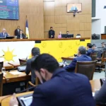 com-atuacao-do-sintet,-aleto-mantem-veto-das-gratificacoes-do-profe-aos-contratados-e-garante-pagamento-aos-efetivos;-caso-expoe-atrito-entre-sindicato-e-geo