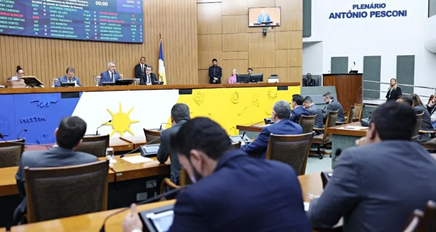 com-atuacao-do-sintet,-aleto-mantem-veto-das-gratificacoes-do-profe-aos-contratados-e-garante-pagamento-aos-efetivos;-caso-expoe-atrito-entre-sindicato-e-geo