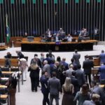 camara-analisa-projeto-que-submete-ao-ministerio-da-agricultura-normas-sobre-especies-animais-e-vegetais;-acompanhe