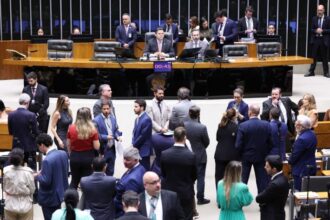 congresso-derruba-quatro-vetos-a-ldo-de-2026-e-libera-repasses-a-municipios