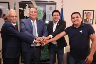 eduardo-gomes-amplia-base-pela-reeleicao-com-apoios-de-nilton-franco-e-dos-prefeitos-de-rio-dos-bois-e-arapoema