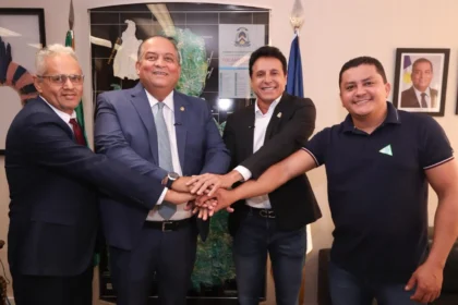 eduardo-gomes-amplia-base-pela-reeleicao-com-apoios-de-nilton-franco-e-dos-prefeitos-de-rio-dos-bois-e-arapoema