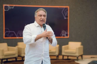 apos-interdicao-de-ponte-em-pedro-afonso,-laurez-moreira-cobra-plano-de-acao-do-governo-e-critica-postura-de-wanderlei:-“desconectado-da-realidade”