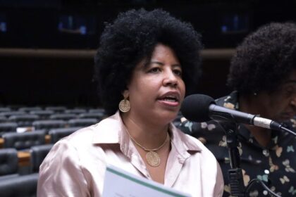 comissao-aprova-direito-de-advogada-gestante,-lactante-ou-adotante-de-adiar-audiencias-e-julgamentos