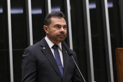 comissao-debate-estrategias-de-escolas-publicas-do-ceara-para-ampliar-acesso-ao-ensino-superior