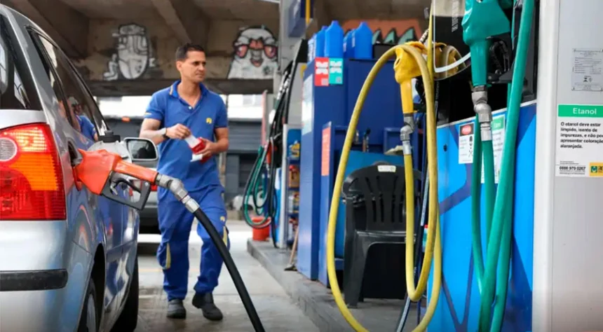 governo-fixa-subvencao-a-gasolina-em-r$-0,44-por-litro;-valor-sera-pago-por-dois-meses-a-produtores-e-importadores