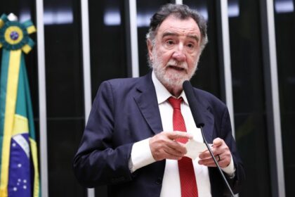 comissao-aprova-criterios-para-colacao-de-grau-antecipada-em-universidades