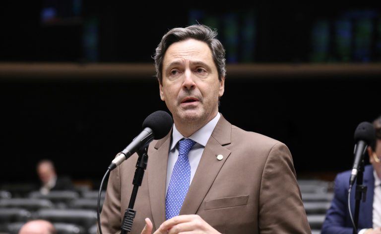 comissao-aprova-destinacao-de-taxas-de-armas-de-fogo-para-o-orgao-que-realiza-a-fiscalizacao