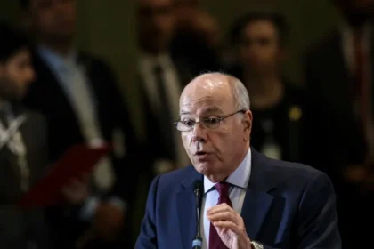 argumentos-dos-eua-para-impor-tarifas-“nao-sao-legitimos”,-diz-ministro-das-relacoes-exteriores