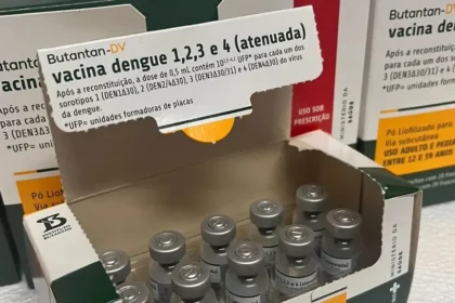 apos-reacoes-adversas-e-duas-mortes,-ms-suspende-vacina-contra-a-dengue-do-butantan;-araguaina-aplicou-o-imunizante,-mas-nao-registra-ocorrencias