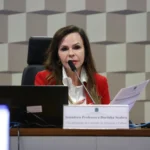 relatado-por-dorinha-seabra,-senado-aprova-protocolo-nacional-contra-racismo,-misoginia-e-discriminacao-nas-escolas