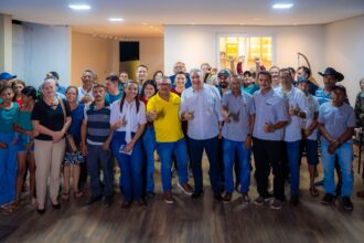 laurez-moreira-defende-plano-de-desenvolvimento-para-o-bico-do-papagaio-durante-visita-a-sao-miguel-do-tocantins