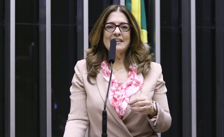 comissao-aprova-acesso-a-direitos-sociais-e-previdenciarios-a-mulheres-da-pesca-artesanal