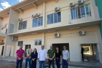 laurez-moreira-visita-obra-da-clinica-veterinaria-da-uft-e-celebra-avanco-de-projeto-que-ajudou-a-tornar-realidade-em-gurupi