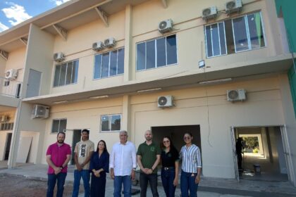 laurez-moreira-visita-obra-da-clinica-veterinaria-da-uft-e-celebra-avanco-de-projeto-que-ajudou-a-tornar-realidade-em-gurupi