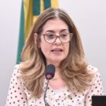 comissao-aprova-regras-para-uniformes-e-veda-vestimentas-que-violem-a-dignidade-do-empregado