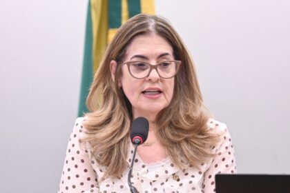 comissao-aprova-regras-para-uniformes-e-veda-vestimentas-que-violem-a-dignidade-do-empregado