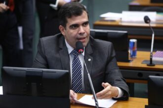 comissao-aprova-criacao-de-‘orcamento-crianca’-para-detalhar-recursos-da-primeira-infancia