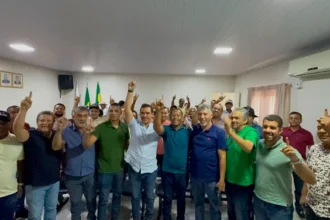 ao-lado-do-pre-candidato-ao-governo,-vicentinho-junior,-osires-damaso-cumpre-agenda-do-sudeste-do-estado