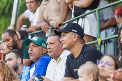 no-bico-do-papagaio,-vanderlei-luxemburgo-prestigia-semifinal-regional-e-consolida-presenca-no-norte-do-tocantins
