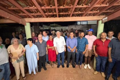 laurez-moreira-debate-futuro-de-santa-rosa-com-liderancas-e-pre-candidatos