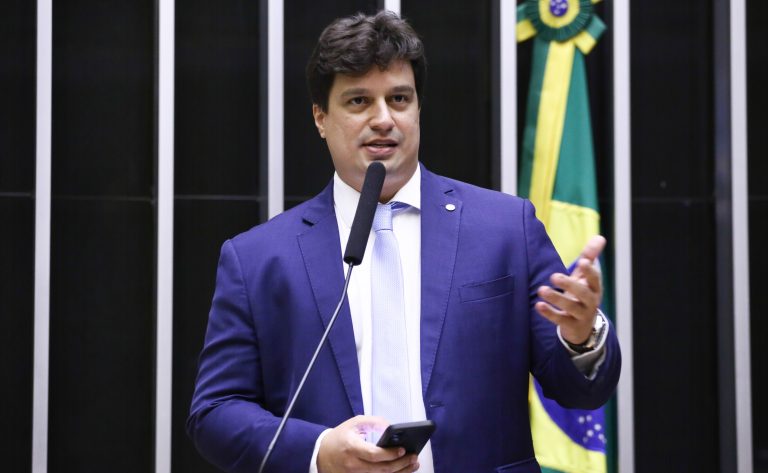 comissao-aprova-projeto-que-responsabiliza-socios-por-dividas-de-empresas-extintas