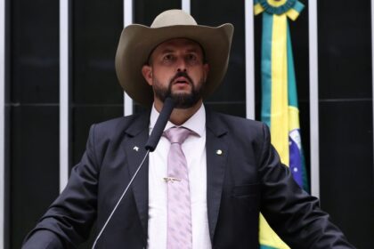 comissao-aprova-possibilidade-de-transporte-remunerado-de-passageiros-por-moto