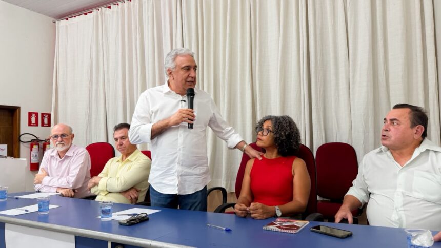 laurez-moreira-participa-de-plenaria-com-ministro-luiz-marinho-e-liderancas-sindicais-em-palmas