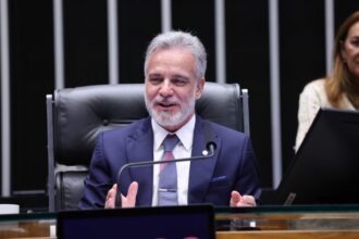 comissao-aprova-regras-para-o-uso-de-oculos-inteligentes-no-transito