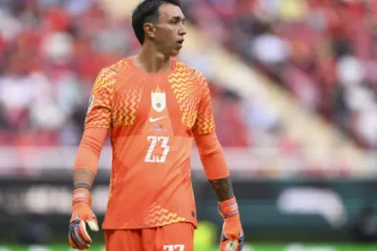 vilao-do-uruguai-na-copa,-muslera-havia-se-aposentado-da-selecao-em-2024