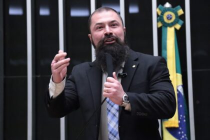 comissao-aprova-uso-do-fgts-para-compra-de-armas-de-fogo-e-municoes-para-defesa-pessoal