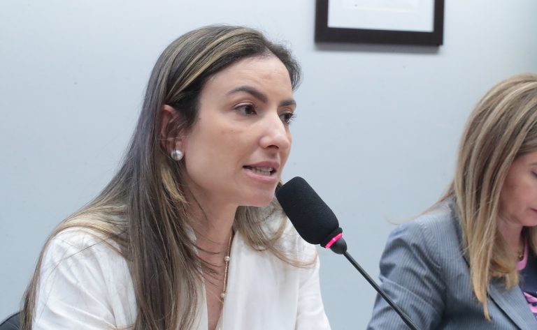 ativistas-e-gestores-publicos-apontam-desafios-para-a-implementacao-do-eca-digital